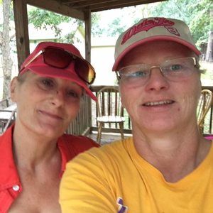 Meet your Posher, Alice etue